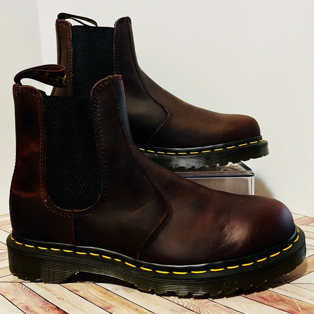 Dr Martens 2976 Waxed Full Grain Leather Chelsea Boots Men 7 Women 8 Dark Brown